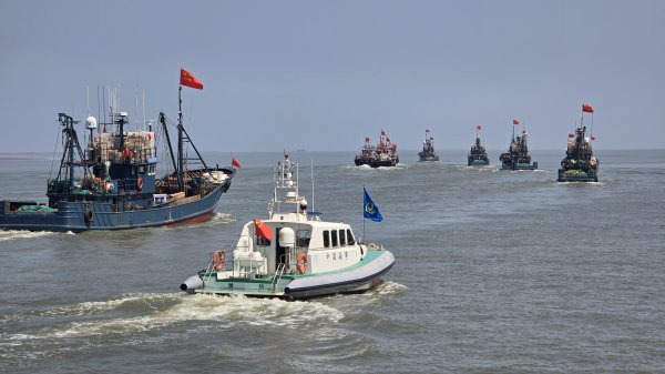 稳益配 百舸争“鲜” 山东多维度立体护航开渔